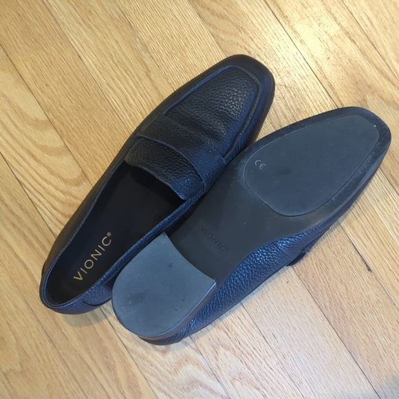 Vionic sellah size 9 - Picture 3 of 3